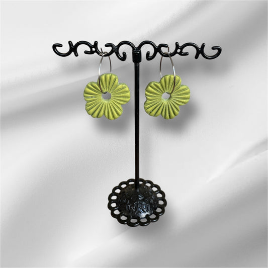 Petites créoles argentées (2 cm)