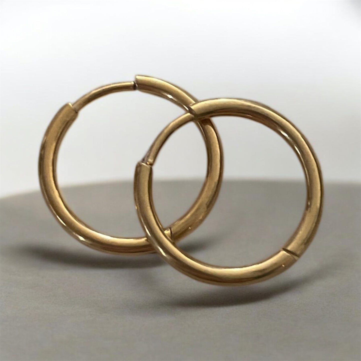 Capucine avec créoles